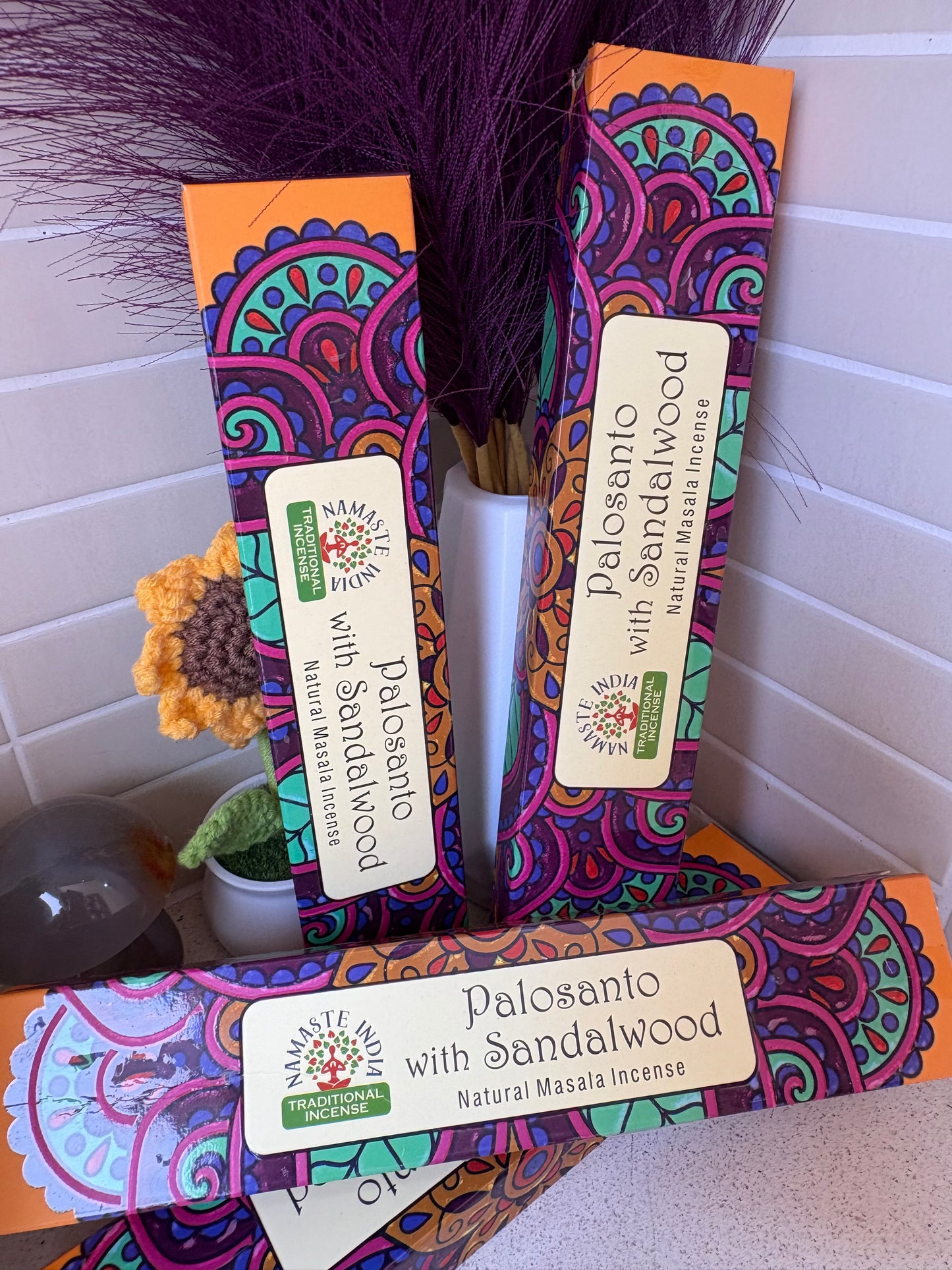 Incienso palo santo y sándalo.